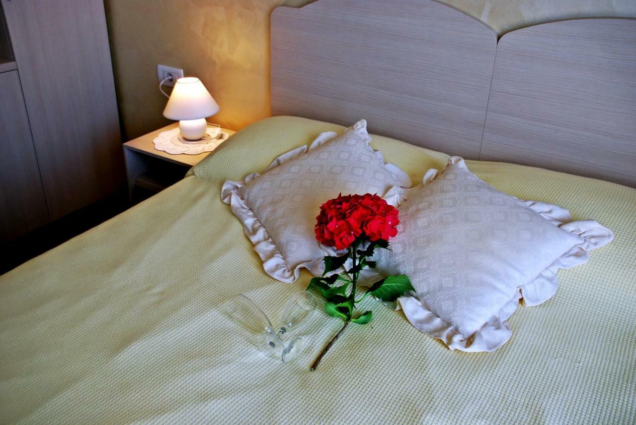 Rooms Edda Savudrija Eksteriør bilde